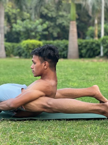 The Supta Trivikramasana is an advanced reclining split pose. It’s a deep stretch for the hamstrings and hips, practiced here in our outdoor class.