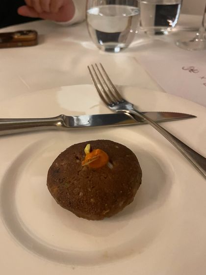 An amuse-bouche to start the culinary journey: a Nadru ke Crispy Kebab, or crispy lotus stem kebab, served with a tangy chutney.