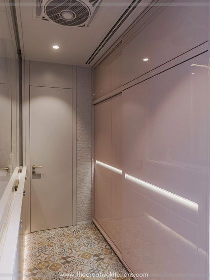 Space-Saving Sliding Wardrobes photo 6