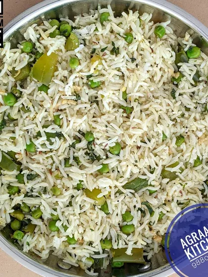 A healthy and light Methi Capsicum Rice, full of fresh fenugreek leaves, crunchy capsicum, and green peas. My special rice baths are perfect for any meal of the day.