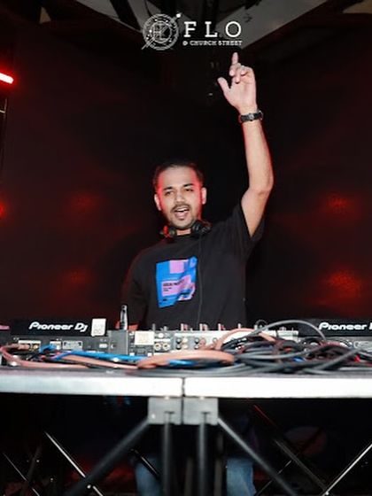 Crowd Control: The MC Experience photo 20