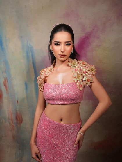 A full shot from this creative "Barbie" inspired photoshoot.