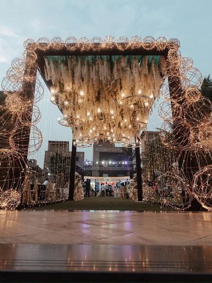 Grand Entrances & Welcomes photo 5