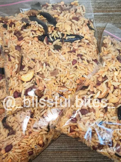 My authentic Memon Chivda, packed and ready for you to enjoy. This crunchy, savoury mixture is a perfect snack for any time of day.
