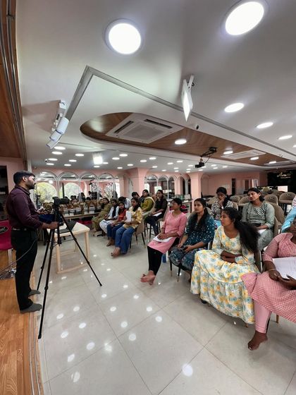 Asmitha Makeover Artistry - Professional Beauty Artist Courses The Complete Artist: Saree Draping, Photography & Styling photo 7