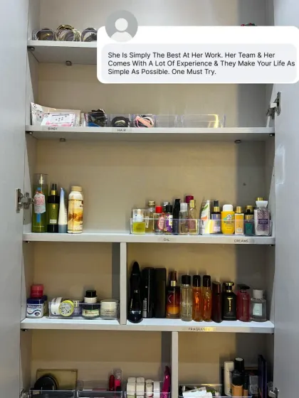 This client's personal care products and fragrances are now neatly organized on shelves with clear labels. Our team's experience makes your life as simple as possible.