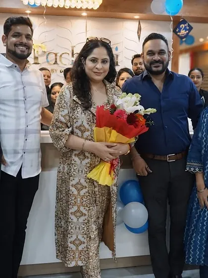 Another happy moment from our Gurugram clinic's two year anniversary. Posing with my dedicated team and valued guests, these celebrations are a reminder of the strong community we have built together on a foundation of wellness and trust.