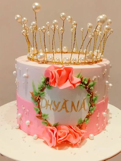 Chic & Themed Cakes for Adults photo 32