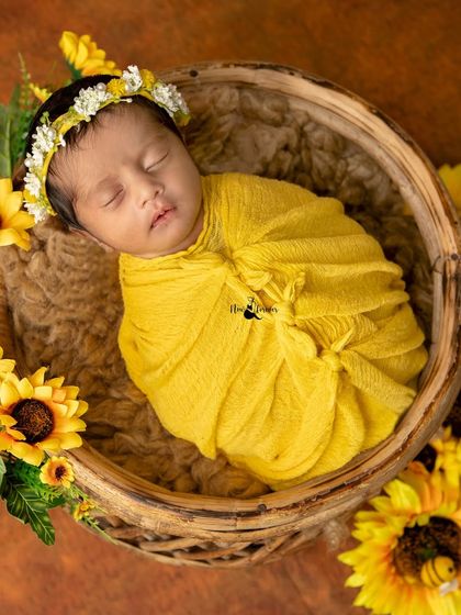 Newborn Portraits: The First Few Days photo 18