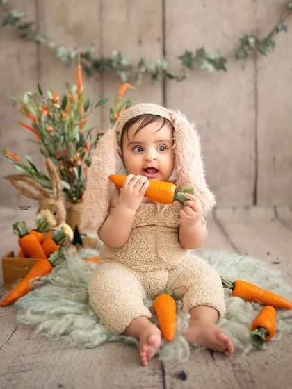 Some bunny is turning six months old! This adorable bunny-themed half-birthday shoot, with carrots and a fluffy costume, is just too cute.