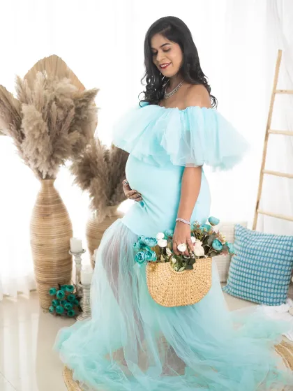 Lens And Stories - Maternity Photography The Glow of Motherhood: Solo Portraits photo 7