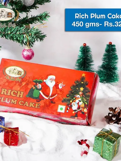 A 450g rich plum cake, ideal for larger family gatherings. The festive packaging makes it a wonderful gift for your loved ones.