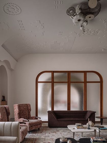 Grand Living & Social Spaces photo 5