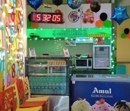 Our in-house cafe is fully stocked to handle all your party needs. From bottled water and drinks to a variety of Amul ice creams, I make sure there are plenty of tasty options for everyone.