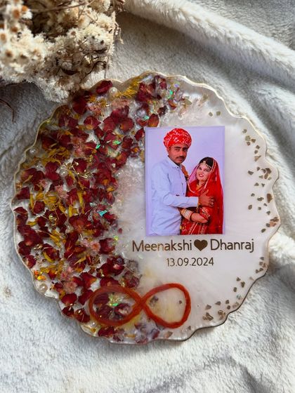 Vinys Galleria - Custom Resin Home Decor Round & Agate Style Photo Frames photo 7