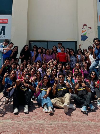 The whole VibeTribe together! A massive group photo from Dance Korner 6.0, capturing the joy and community spirit of the event.