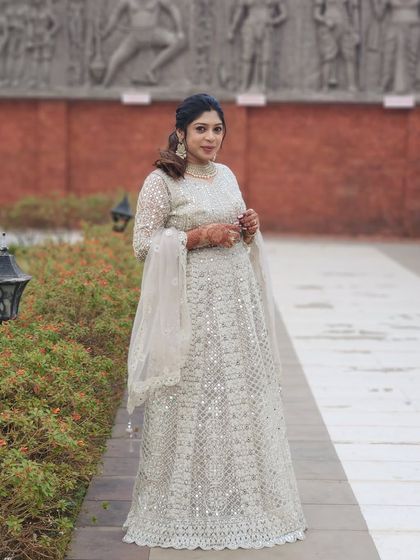 For Your Loved Ones: Family & Guest Makeup photo 9