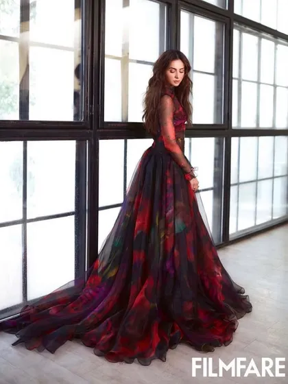 Working on this Filmfare editorial with Rakul Preet Singh was a dream. This Gauri and Nainika gown, with its voluminous tulle skirt and rich, painterly floral print, created a dramatic and romantic silhouette that looked incredible on camera.