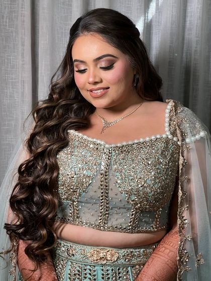 Glamorous Waves for Parties & Receptions photo 29
