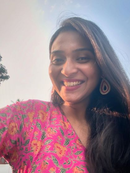 Another bright, smiling selfie from a sunny day.