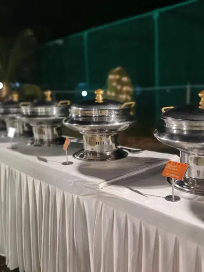 A clean, elegant buffet line is key to a seamless event. We use professional-grade chafing dishes to keep food at the perfect temperature, ensuring the last guest's plate is as good as the first.