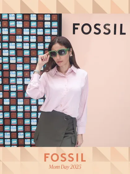Another stylish guest at the Fossil Mother's Day celebration. The clean, well-lit photos are perfect for sharing on social media, extending the event's reach.
