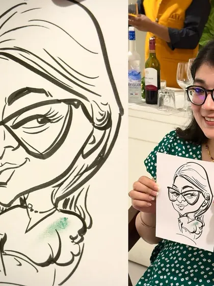A guest proudly holds her finished caricature, showing the direct comparison between her real smile and the artistic interpretation.