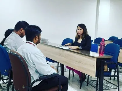 In this personal interview prep session, I focus on helping students articulate their strengths and experiences clearly. It's about turning nervousness into confident communication.