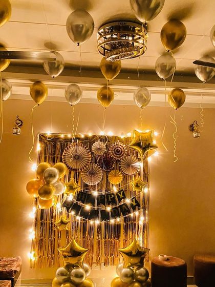 Birthday Balloon Arches & Backdrops photo 83