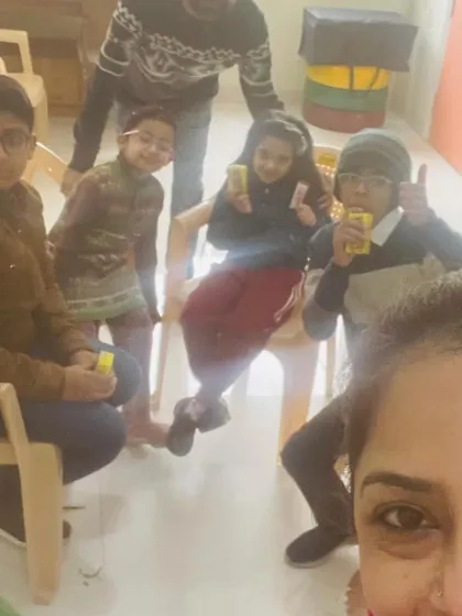 After all the hard work, it's time for a party! A fun selfie with my amazing students as we celebrate the end of a successful workshop.