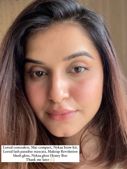 Want my go to product list for an easy, everyday look? I used L'Oreal concealers, MAC compact, Nykaa brow kit, L'Oreal Lash Paradise mascara, Makeup Revolution blush gloss, and Nykaa gloss in Honey Boo. Thank me later.