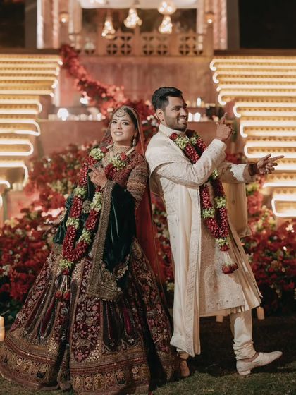 Grand Mandaps & Sacred Vows photo 22