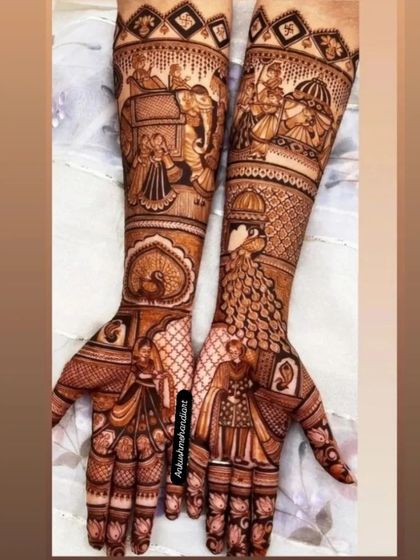 This design is packed with story elements, including a doli scene, a varmala portrait, and beautiful peacock figures.