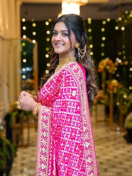 Fun Mehndi & Pre-Wedding Looks photo 4