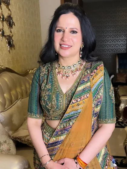 A beautiful portrait of the bride's mother, showcasing the glowing, age-appropriate makeup that makes her shine.