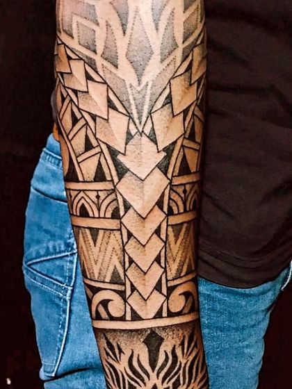 Another angle of the Polynesian forearm sleeve, highlighting the different patterns and how they wrap around the arm.