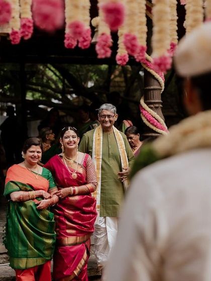 Journeys By Vivek - Wedding Cinematography The Wedding Party: Friends & Family photo 4