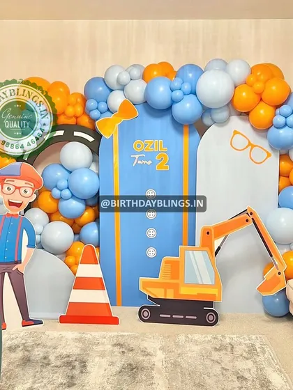 A fun and educational Blippi-themed party. The signature orange and blue colors, along with a digger cutout, are perfect for curious toddlers.