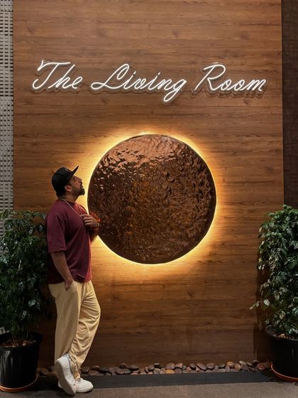 Nash - Event Curation & Themed Nights Touring: Taking the Vibe Global photo 6