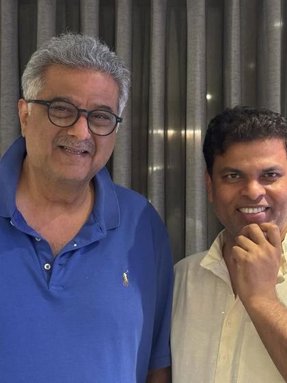 Another warm moment with Boney ji. Seeing our patients happy and confident long after their procedure is the greatest reward.