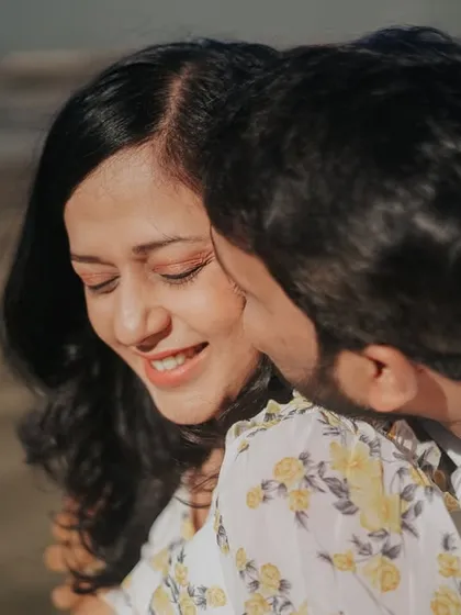 The warmth of the Goa sun and an even warmer embrace. We focus on creating a relaxed atmosphere where you can be yourselves, resulting in joyful, candid couple photography that truly reflects your connection.