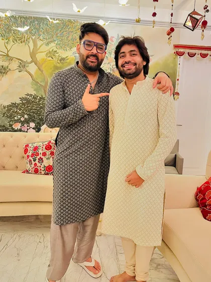 A musical Diwali celebration at the home of the one and only Kapil Sharma. An evening of good music and hearty laughs.