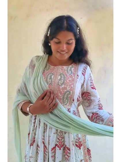 A closer look at the paisley-printed yoke of the Anarkali. The intricate details make this a beautiful piece for any ethnic wardrobe.