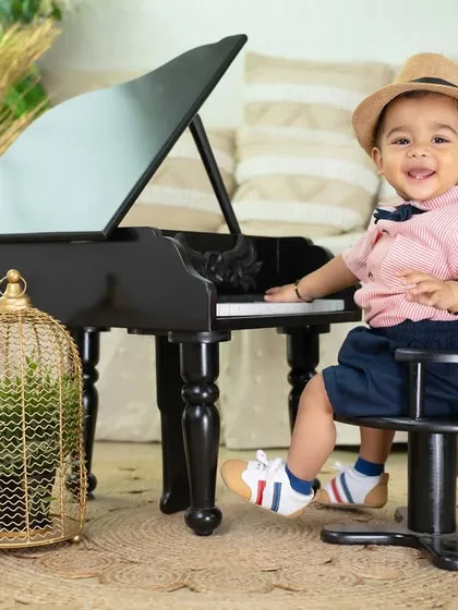 A first birthday is a big deal, and I love creating setups that are as unique as your little one. This piano theme was perfect for a budding maestro, filled with laughter and happy tunes.