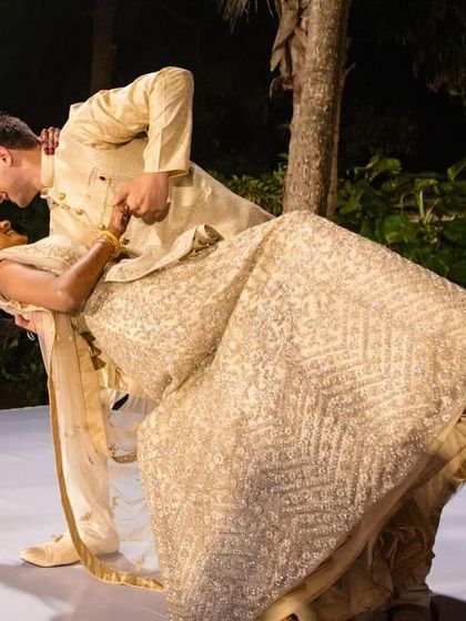 Taniya Dudani - Wedding & Sangeet Choreography Romantic Couple Dances photo 26