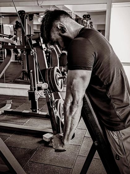Amit - Strength & Conditioning Arm Sculpting: Biceps & Triceps photo 44