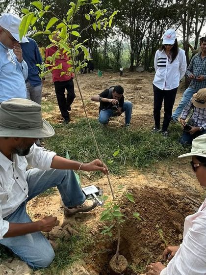 Celebrating our first year of collaboration with Bry-Air, our teams plant native saplings at Aravali Nagar Van. The event was made special by the participation of 20 children from local Pathshalas.