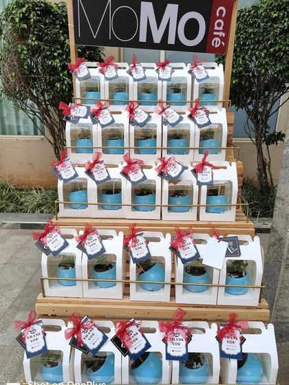 Satweek - Themed Birthday Party Decoration The Finishing Touches: Props, Cakes & Details photo 29