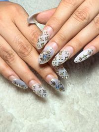 Nail Art & Extensions