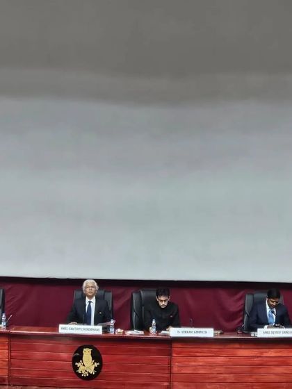 A wide shot of the panel at the Defence Services Staff College. Sharing my views on a strategic vision for Bharat alongside such stellar co-panelists was a privilege.